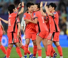 3-0！3-0！女足亚洲杯首个8强无限诞生，中国队冲四强传来好消息